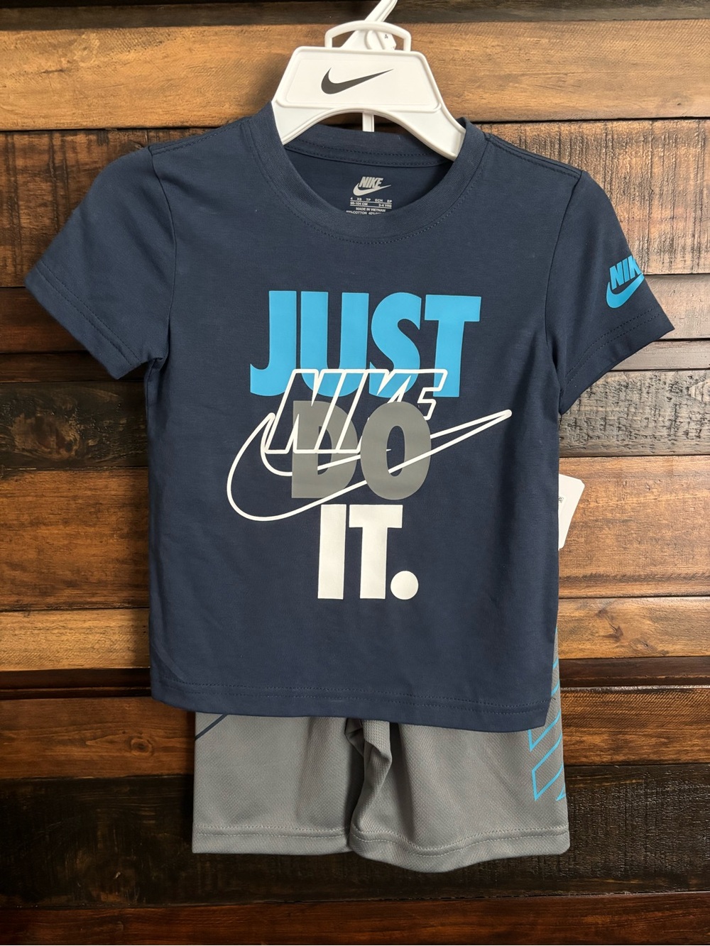 💙NWT Nike Kids "Just Do It" Navy Short-Sleeve Tee & Gray Short Set